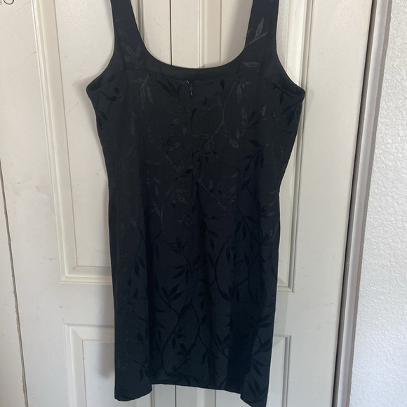 J.R. Nites by Caliendo Dress, size 12 - Picture 7 of 8